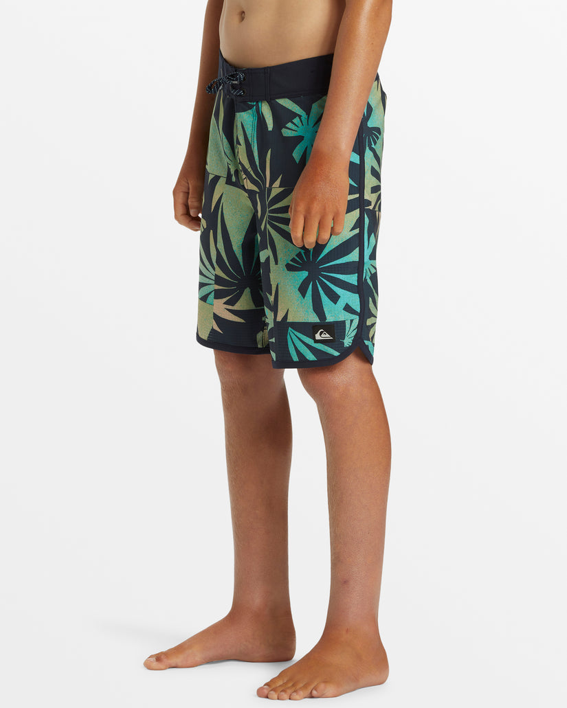 Boys 8-16 Highline Scallop 19" Boardshorts -