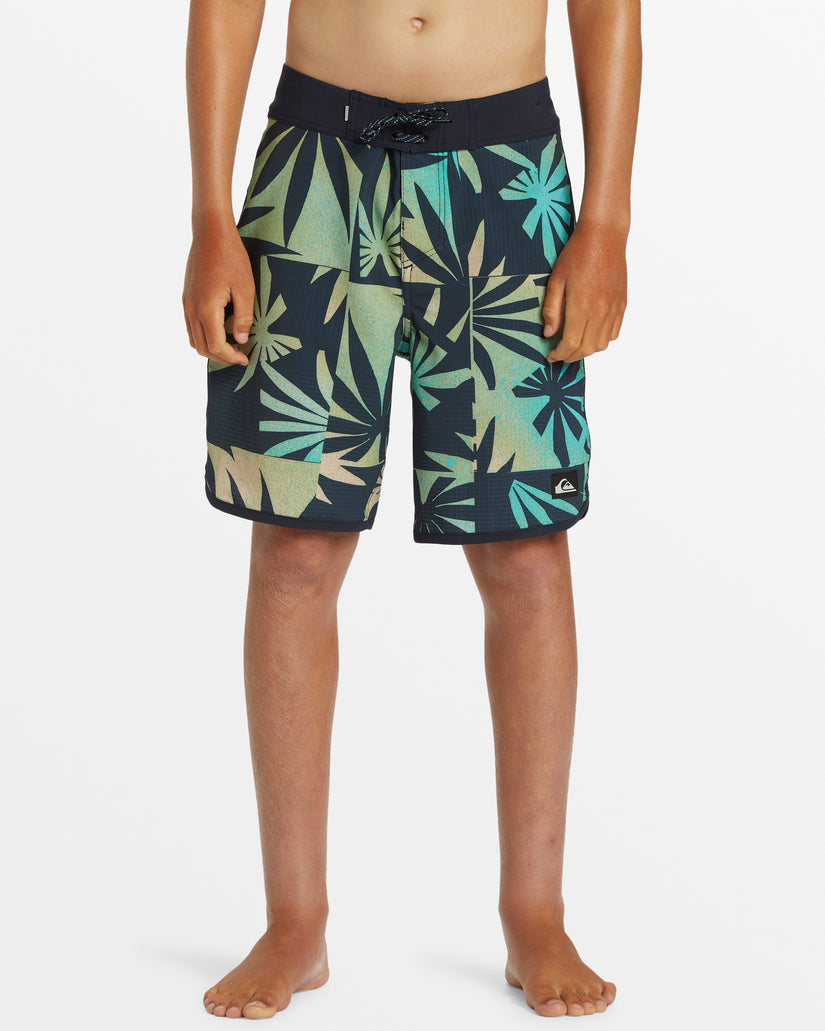 Boys 8-16 Highline Scallop 19" Boardshorts -