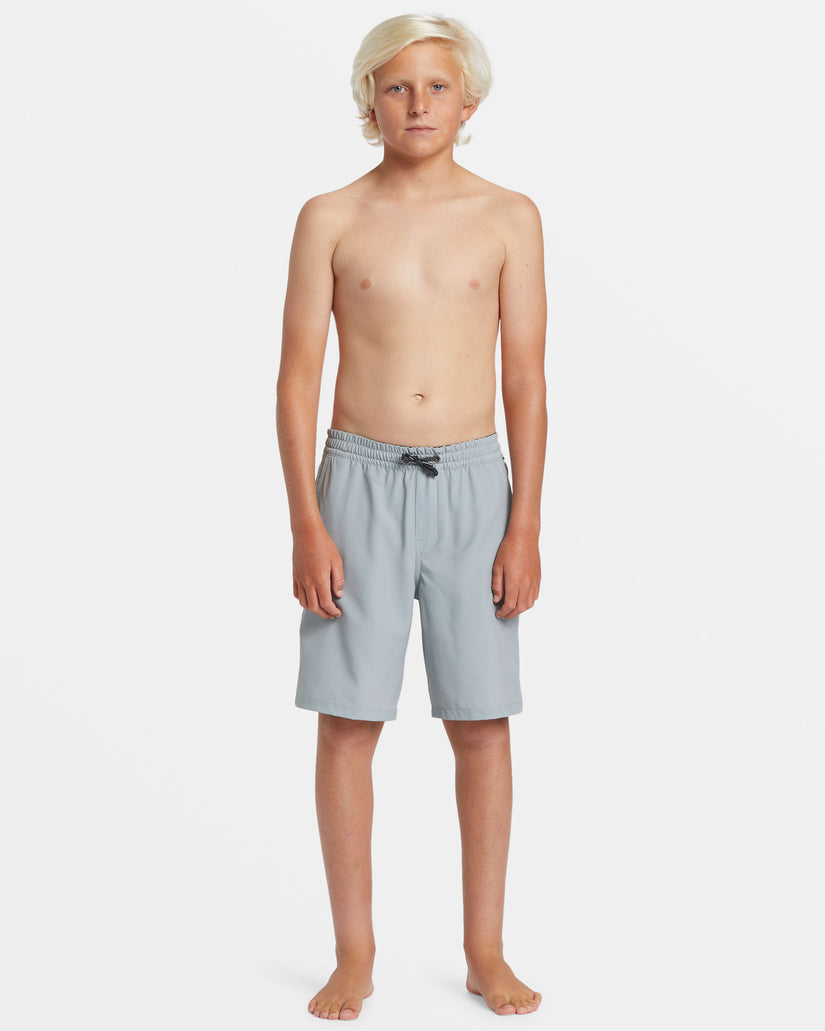 Boys 8-16 Taxer Amphibian 17" Hybrid Shorts -