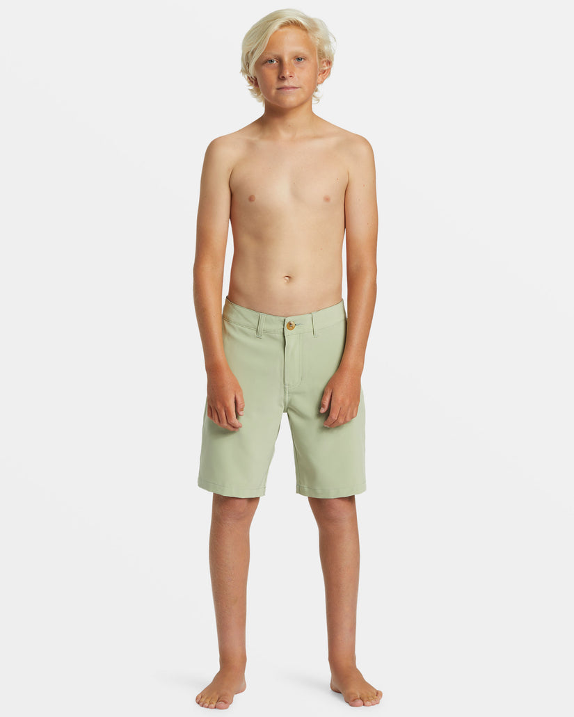 Boys 8-16 Union Amphibian 17" Hybrid Shorts - Desert Sage