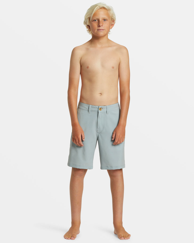 Boys 8-16 Union Amphibian 17" Hybrid Shorts - Quarry