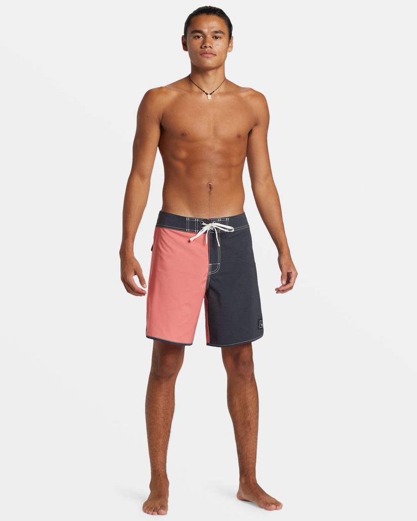 Original Scallop Jester 18" Boardshorts - Black