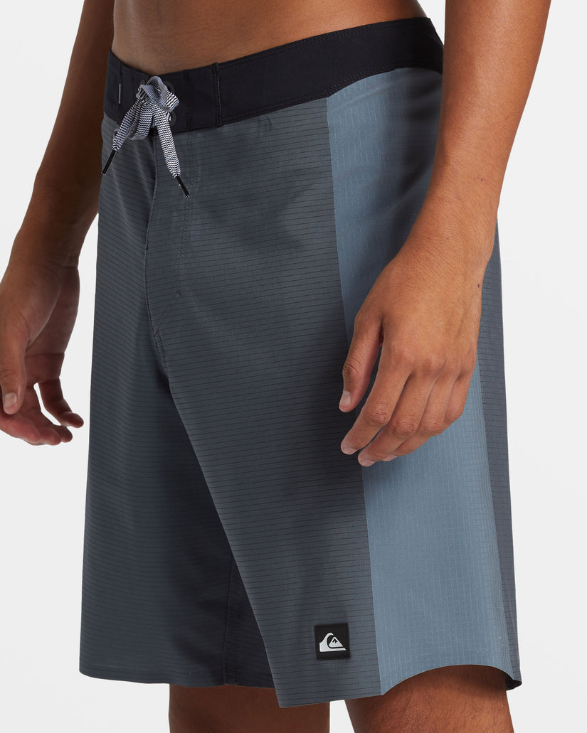 Highline Pro Arch 19" Boardshorts - Black