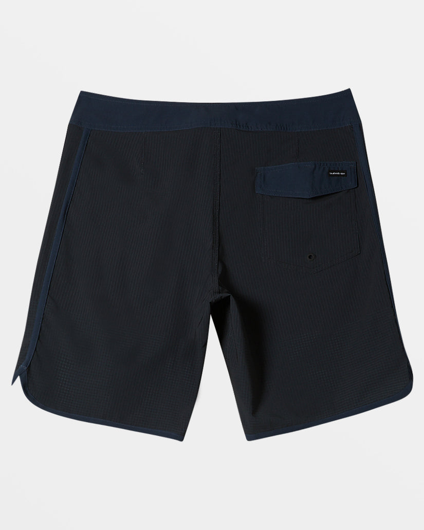 Highline Scallop 19" Boardshorts - Black