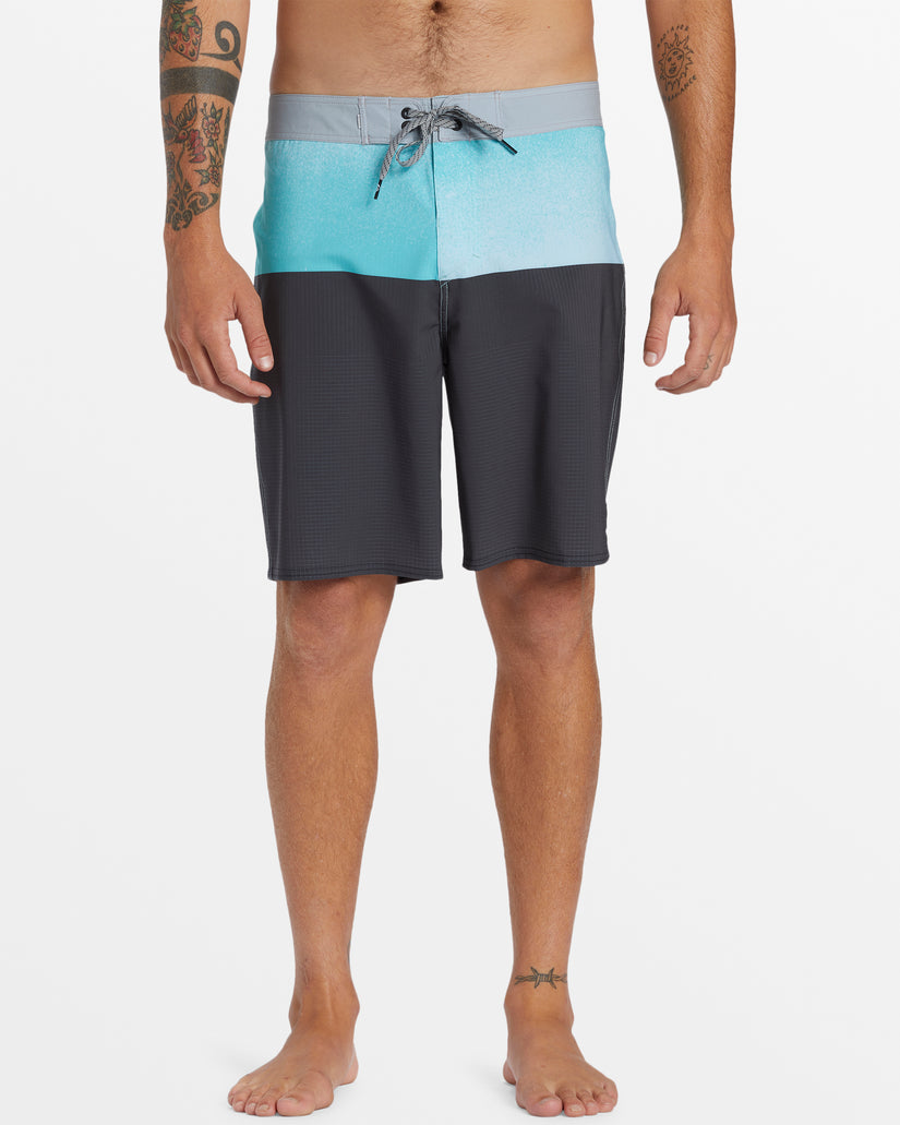 Highline Straight Leg 19" Boardshorts - Capri