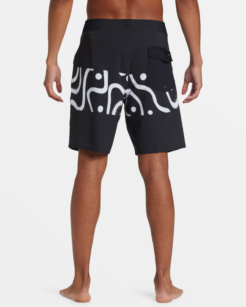 Highline Straight Leg 19" Boardshorts - Black