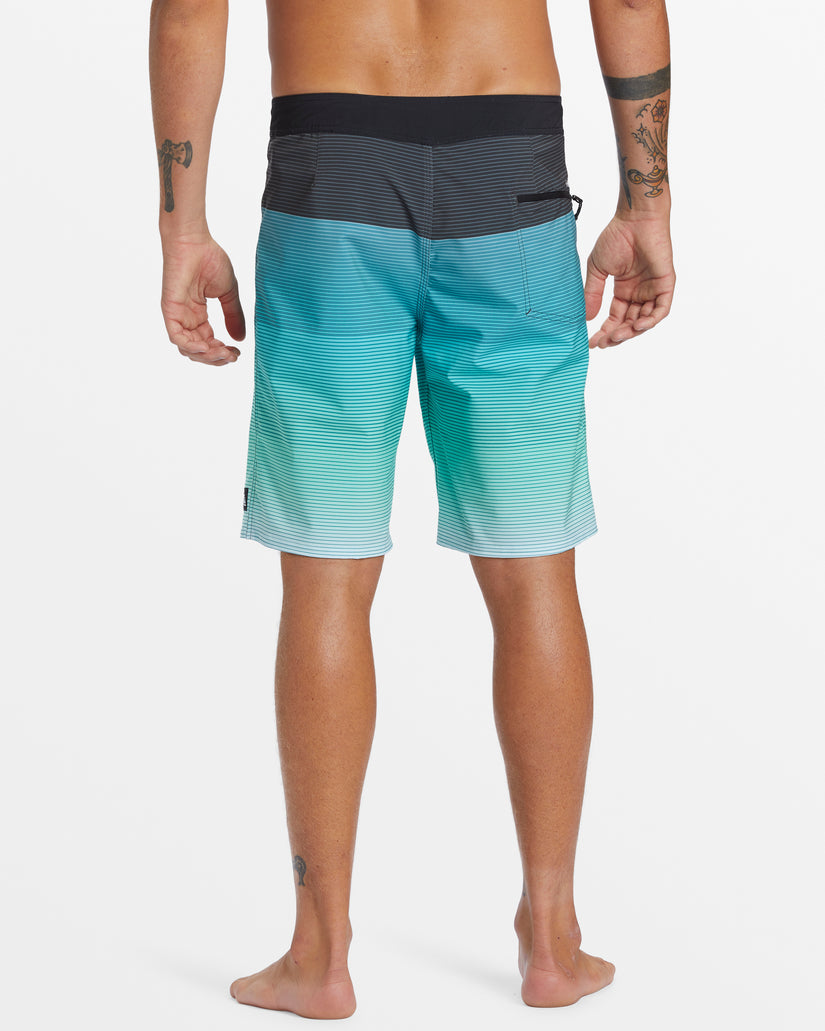 Surfsilk Massive 20" Boardshorts - Larkspur