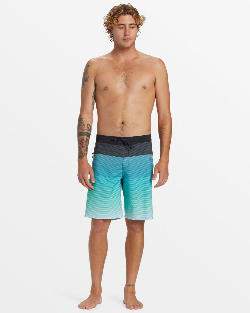 Surfsilk Massive 20" Boardshorts - Larkspur