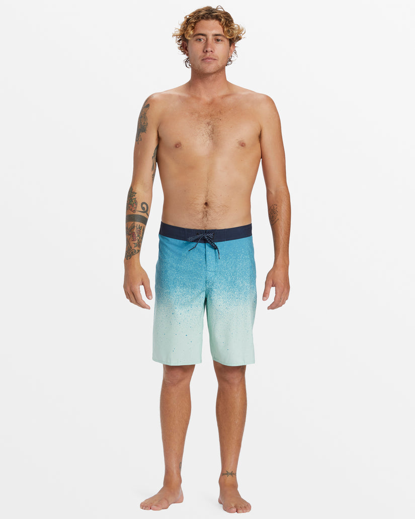 Everyday Fade 20" Boardshorts - Larkspur