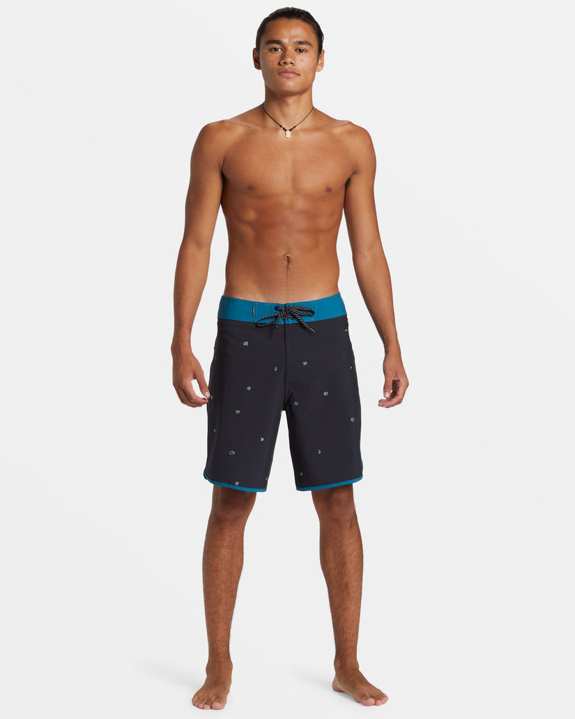 Surfsilk Scallop 19" Boardshorts - Black