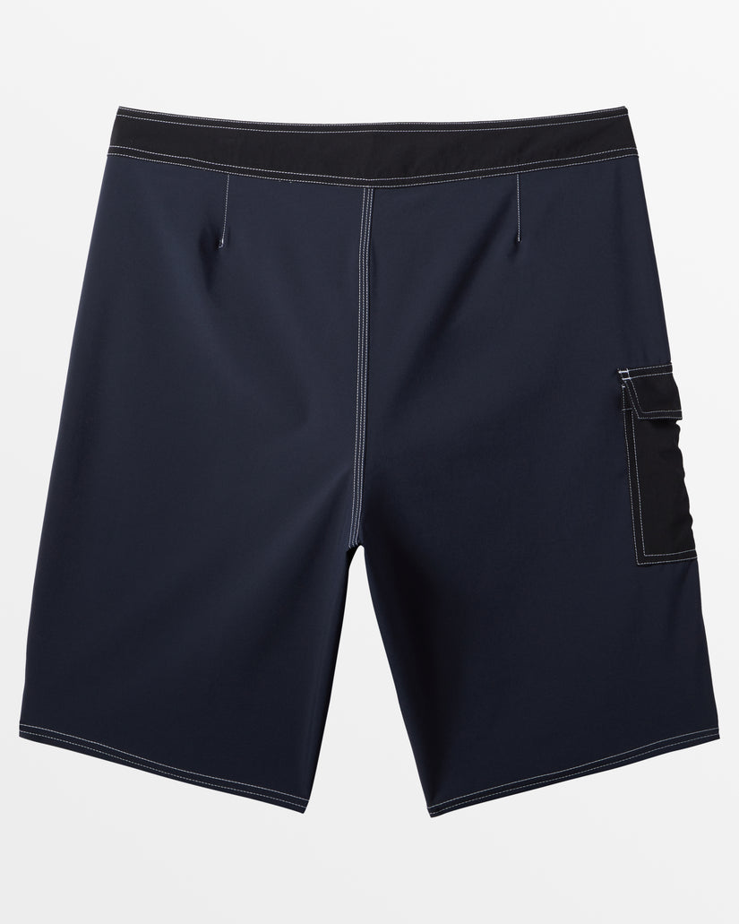 Saturn Solid 21" Boardshorts - Dark Navy