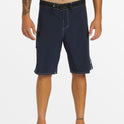 Saturn Solid 21" Boardshorts - Dark Navy