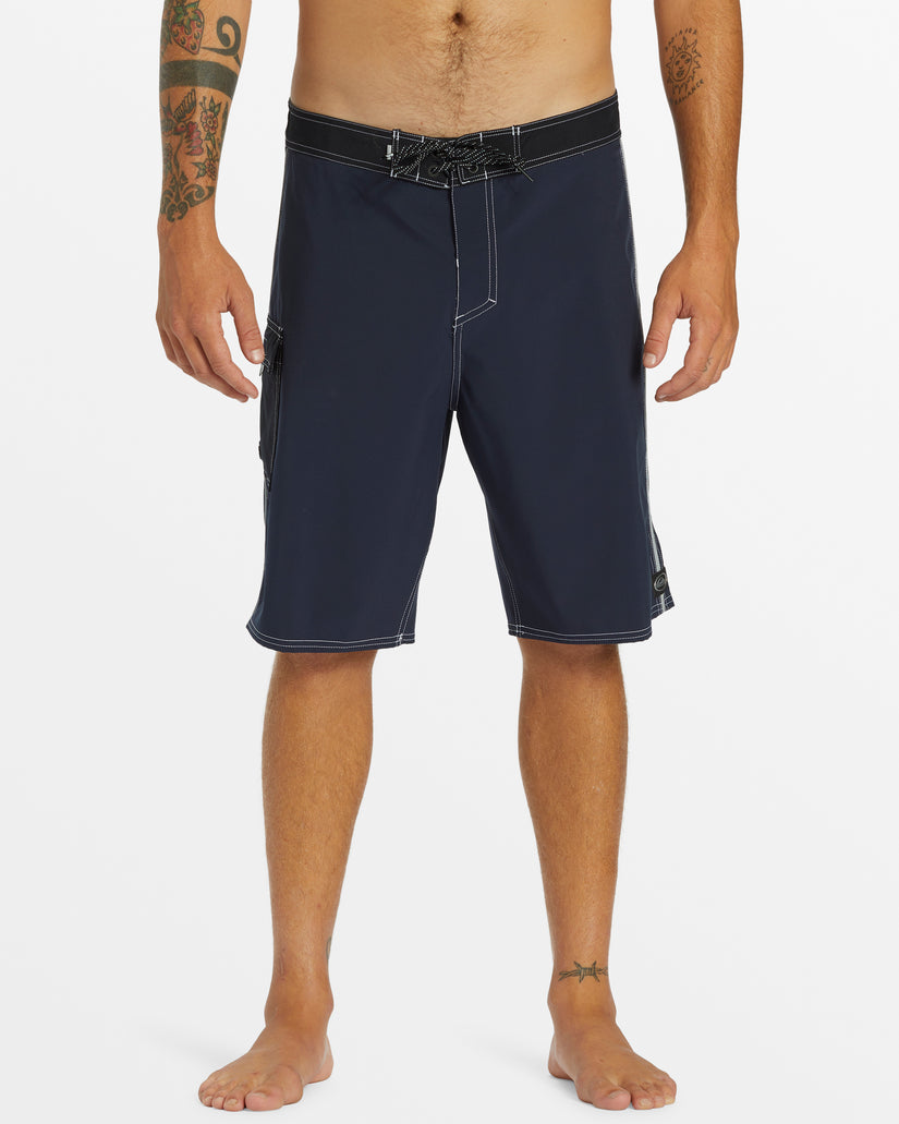 Saturn Solid 21" Boardshorts - Dark Navy