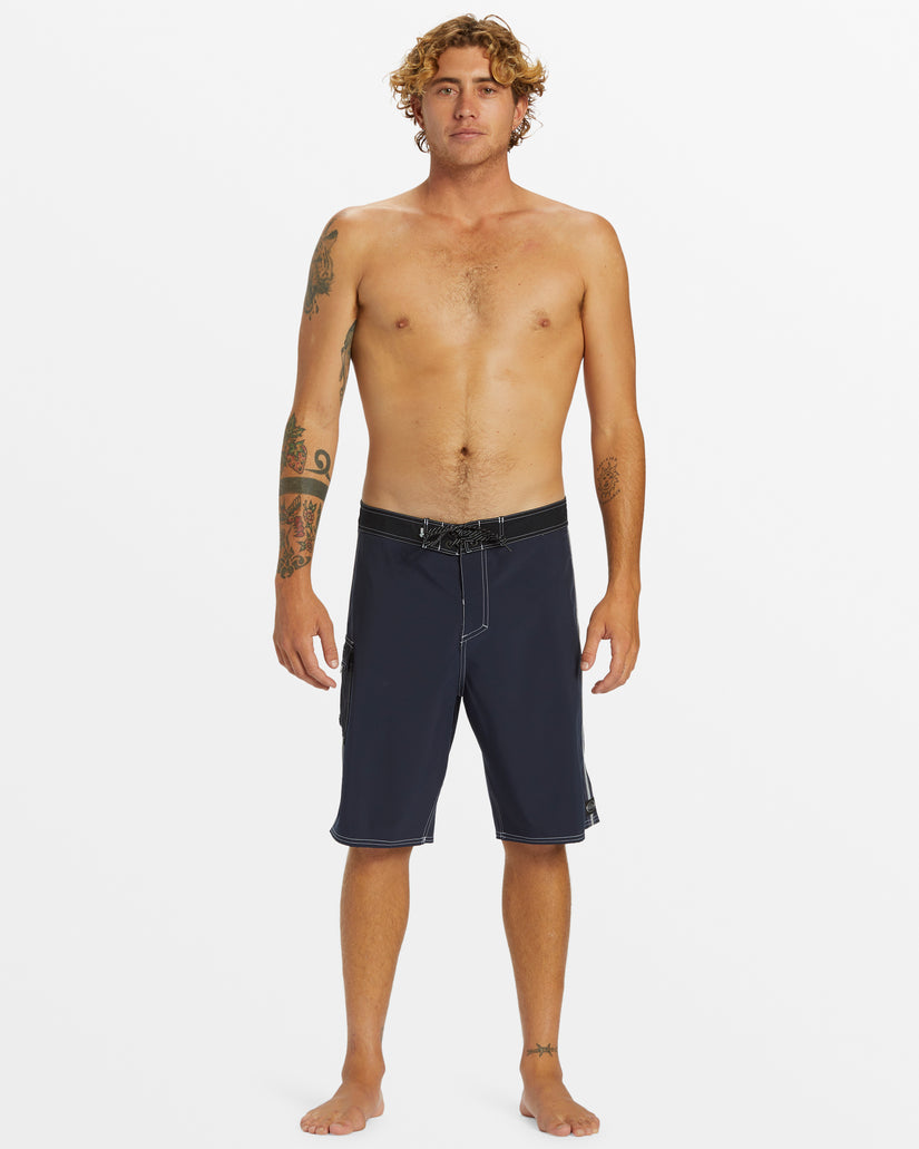 Saturn Solid 21" Boardshorts - Dark Navy