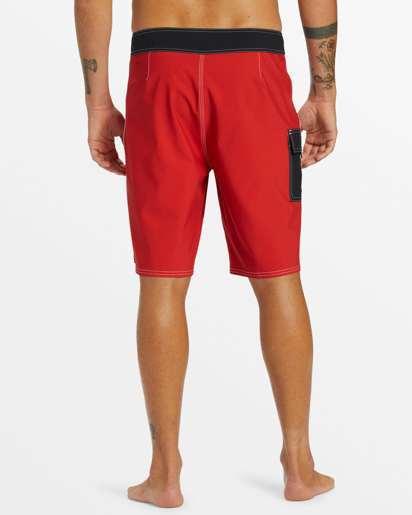 Saturn Solid 21" Boardshorts - Salsa