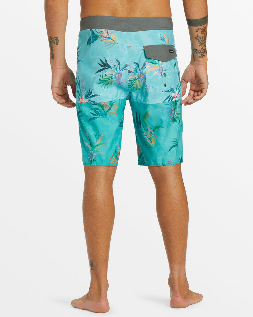 Everyday Division 21" Boardshorts - Capri