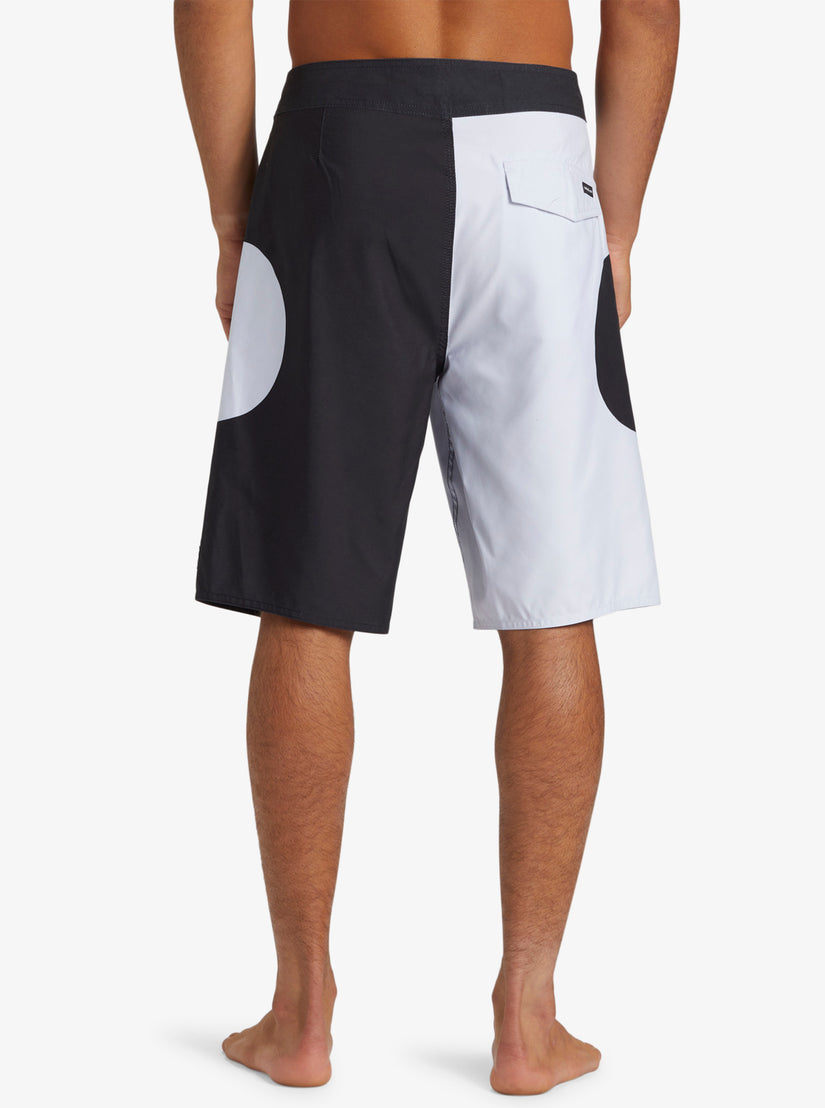 Quiksilver Men's Everyday 21 Inch Boardshort, Black, 28 : :  Clothing, Shoes & Accessories